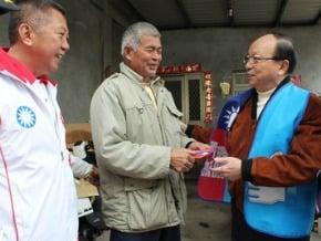 烈嶼拜票 蔣孝嚴：馬關心金門