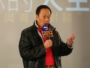 郭台銘：哪有企業能等半年換政府