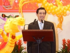 總統：內閣改組就位 大步出發