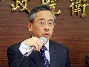 邱文達：二代健保上路恐延宕