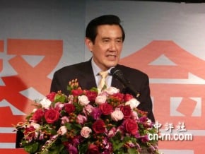 謝票宴　馬90度鞠躬：一張票、一世情