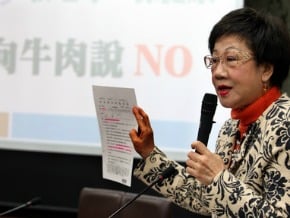呂秀蓮：不吃牛肉才能拒美牛<br />黨魁議題 反對世代交替