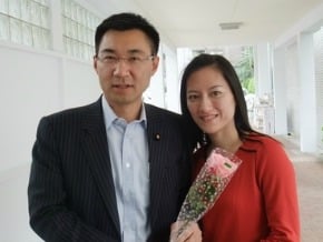 江啟臣情人節送花 推新社玫瑰