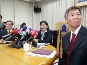 劉憶如：盼稅率降稅收增 雙贏