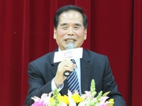 金酒董事長交接 李文選上任 