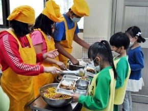中市：學校營養午餐須慎選食材