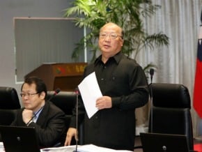 不滿拖延公文 胡志強：會抓狂