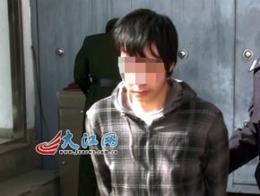不滿薪資控管 手刃母頓感「自由了」