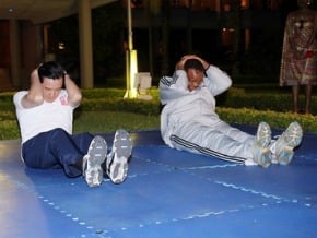 運動外交馬史PK伏地挺身 