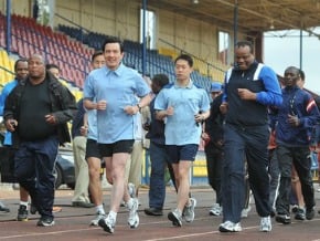 運動外交 馬總統與史王晨跑