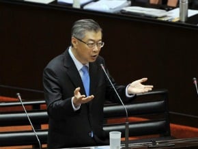 陳?只講努力目標 不談下台