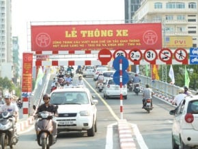 提前完工 河內2高架橋通車