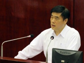 潑糞生遭退學 北市：應先輔導