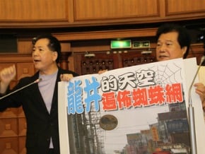 電線布滿天 中市議員要求收費