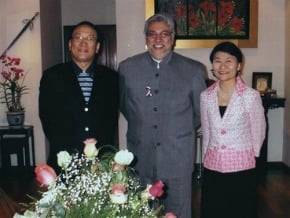巴國總統應邀出席劉德立餞宴