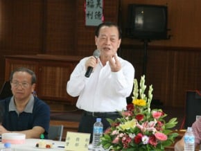 下鄉探訪 曾勇夫：全面掃毒