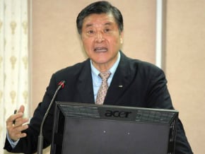 審國防部組織法 藍委互槓