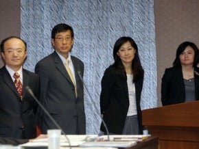 NCC提名審查 2人願棄美籍