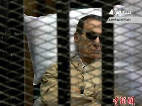 外媒稱穆巴拉克被宣佈「臨床死亡」