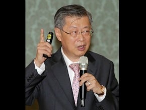 陳?：金融業應以區域市場為重