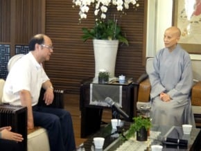 鄭立中訪證嚴 感謝慈濟賑災