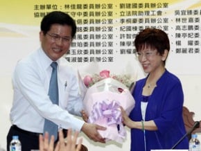 洪秀柱：審查預算要連看3年