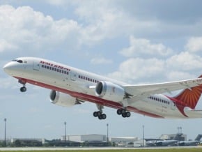 印航首架夢幻客機交機
