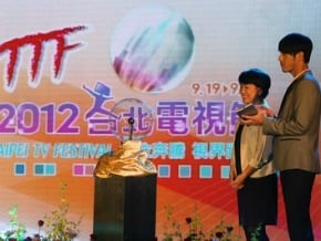 龍應台：電視凝聚情感記憶