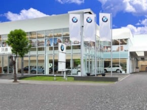 BMW重金 造台中七期旗艦館