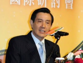 總統：經濟受衝擊 持續援外