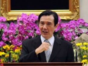 免簽多 陸民盼換中華民國護照