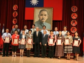 副總統：抱回台灣囝仔天公地道