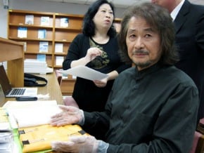 施明德指檔案遮掩 檔案局澄清