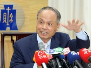 財長：證所稅102年上路 