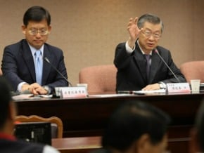 陳?：承擔慰問金制度化責任