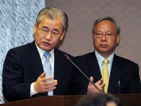 毛治國力挺台鐵局長