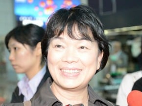 龍應台以部長身分訪港6天