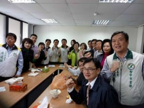 中市議長改選 綠5人小組因應