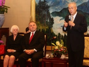 副總統：觀光客月中破700萬