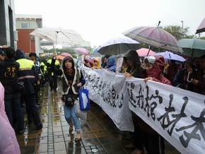 華隆再現爭議 退休員工討欠款