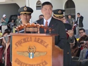 台瓜邦誼新頁 高華柱主持贈機