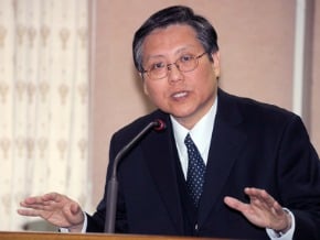研考會：交建部納工程會人力
