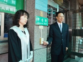 被指索賄 卓伯源按鈴提告
