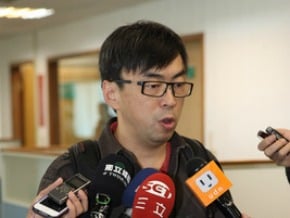 兌現承諾 段宜康年終全捐出