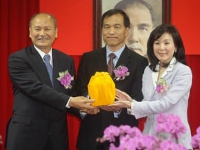 活化首步 李紀珠爭郵局存外幣