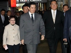 馬英九請喝春酒 籲喝酒不開車
