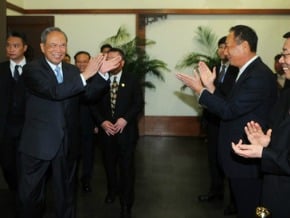 陸前國務院副總理曾培炎：兩岸經貿合作潛力大，可取長補短、聯手發展