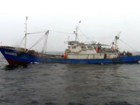 陸漁船越界 海巡帶回罰25萬