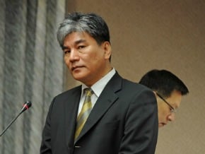 李鴻源：擬到大陸戒護白狼回台