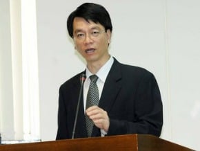 蘋果疑限制手機價 公平會關切